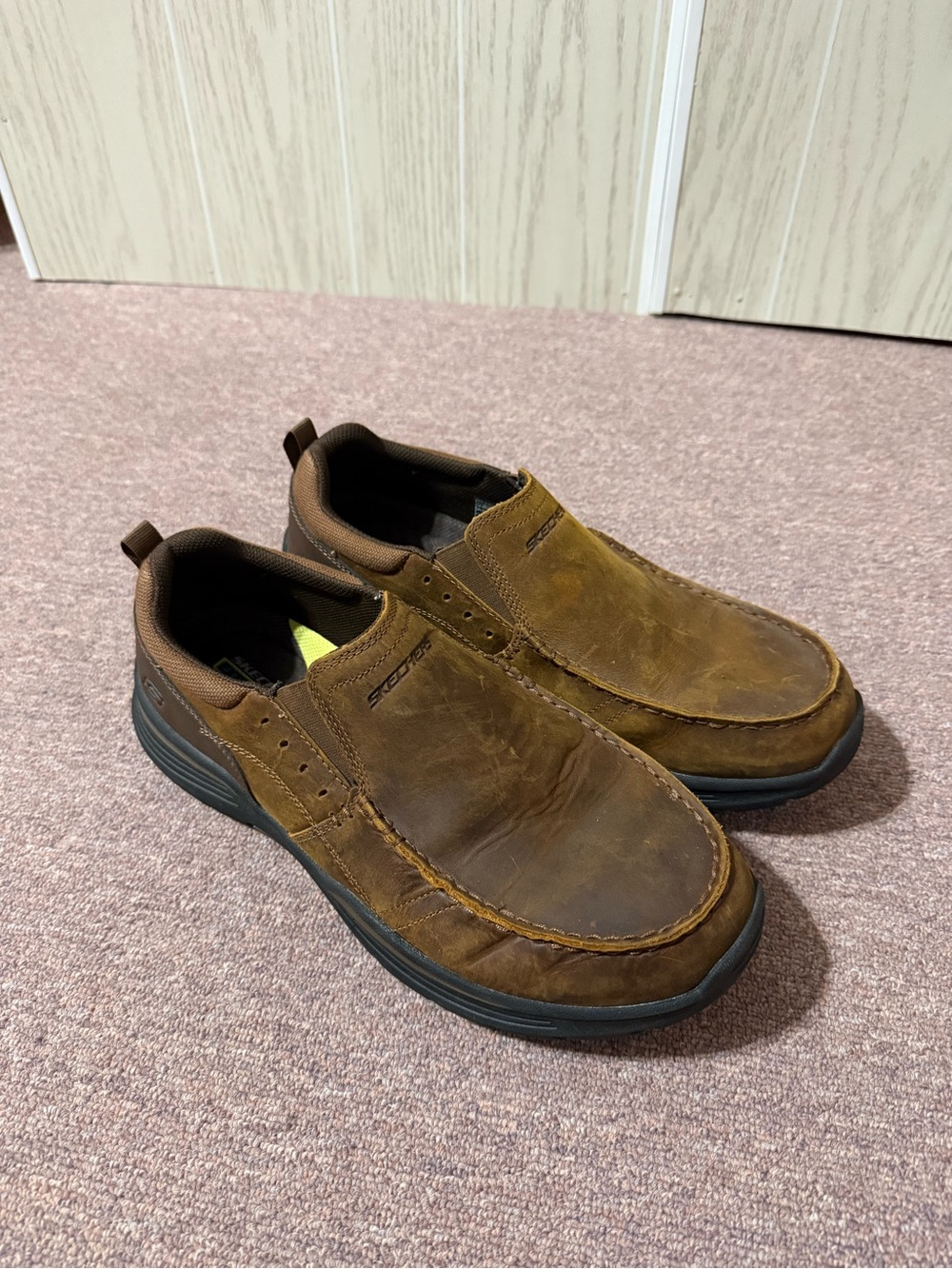 Skechers Men's Brown Leather Slip-On Casual slip ons